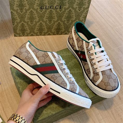 tenis gucci de mujer.